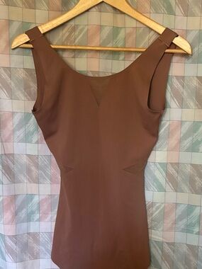 STRM LINE Shape Scoop Neck Wide Strap Bodysuit Light Brown L